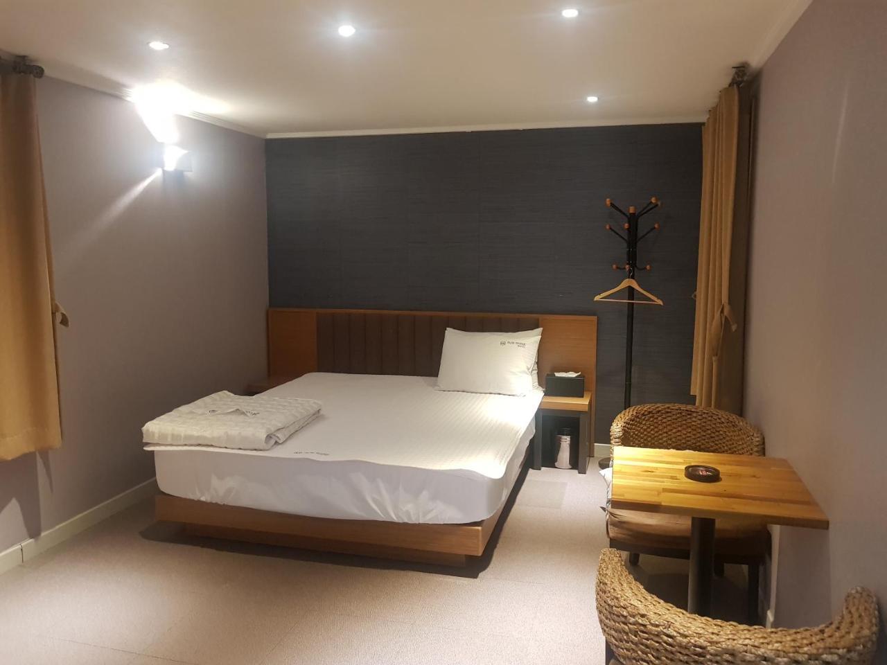Sunshine Motel Пусан Экстерьер фото